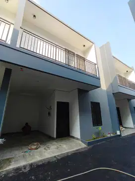 Rumah baru siap huni di condet jakarta timur