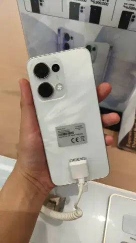 OPPO RENO 13 5G
