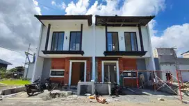 VILLA KONSEP MODERN JAWA VIEW 360 derajat pegunungan dan kota