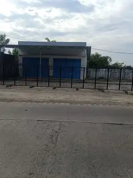 Toko strategis pusat kota Kesesi parkir luas