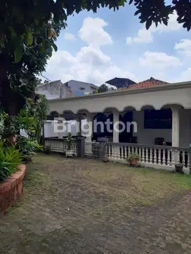 Rumah Luas Siap Huni Pinggir Jalan Impres Kramat Jati Jakarta Timur