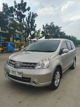 Nissan Grand livina 2012 Bensin