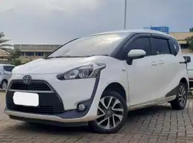 Toyota Sienta 1.5 V Bensin-AT 2018