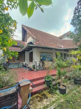Dijual Rumah Citarum, Sayap Gedung Sate Djuanda Dago Kota Bandung