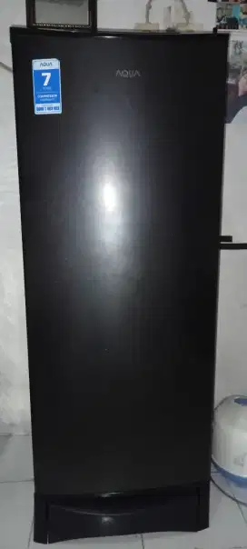 Kulkas merk Aqua 1 pintu