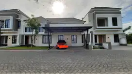 DISEWAKAN, RUMAH BARU GRESS.