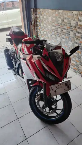 Dijual Cbr 150 R 1018