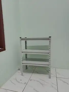 Rak susun multifungsi