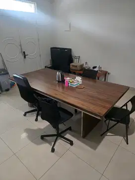 Meja Besar Meeting Kayu INFORMA