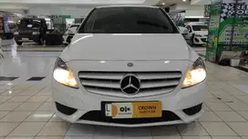 Mercedes-Benz B200 2012 Matic Putih.