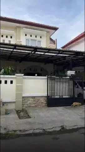 Dijual Cepat! Rumah Nyaman 5 Kamar Tidur di Taman Harapan Baru