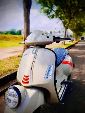 Vespa gtv300 2023