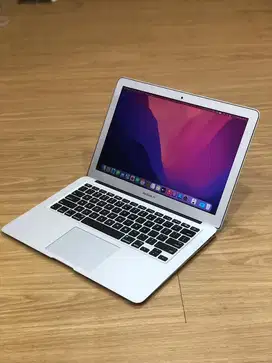 MacBook Air A1466 2017, 8/256 13 inch Core i5