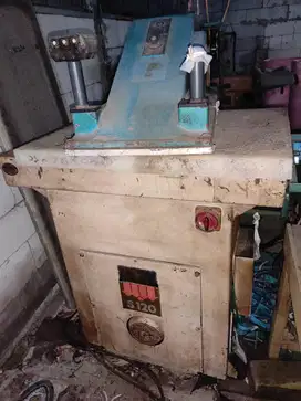 DI JUAL CEPAT MESIN CUTTING , MACHINE  MESIN PEMOTONG MATI ATOM S120
