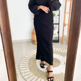 Rok Span Rajut Hitam