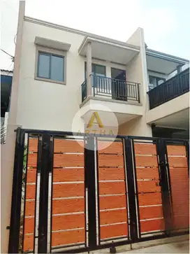 rumah  di Pasirsalam BKR Dekat Bikasoga masih Baru 2 Lantai