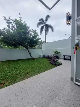 DIJUAL RUMAH MURAH BARU SEMI FURNISH DAERAH SERPONG LETAK BOULEVARD