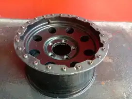 Velg racing ukuran 16 bekas dipakai di defender