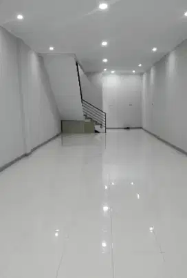 Ruko Baru 3 lt. Bagus, Strategis Area Kemayoran Jakarta Pusat Th