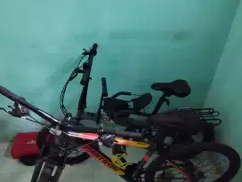 Sepeda lipat dan sepeda gunung