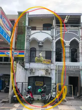 Ruko 3 lantai HM