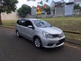 Nissan Grand Livina SV 2013 AT