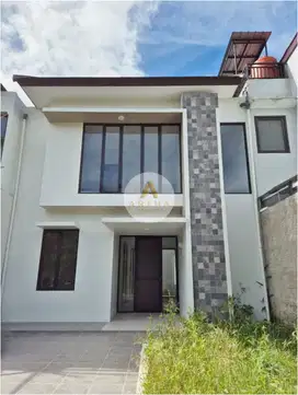 rumah di setiabudi regency masih baru siap huni harga murah BU