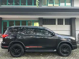 Toyota fortuner TRD (Diesel)
