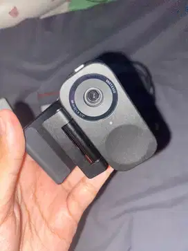 Insta 360 Link 2C Buat Live Streaming Atau Webcam Game