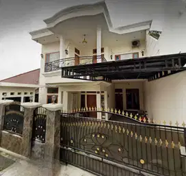ZN17 JUAL CEPAT Rumah Mewah 214 m2 MURAH Ciracas Jakarta Timur