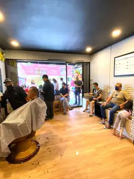 Dicari Manager Operasional untuk Barbershop & Salon di Jakarta Barat