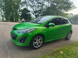 Mazda 2 2010 Bensin