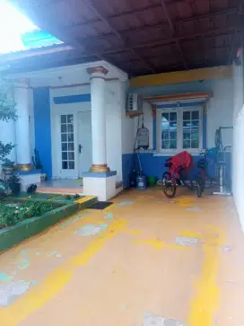 Rumah strategis di jual turun harga