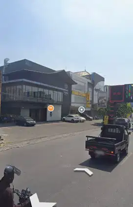 Ruko Bukit Darmo Boulevard ada 2 Unit Bangunan 4 Lantai
