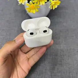 Apple Airpods gen 3 carging case