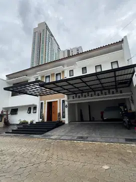 Rumah Baru & Mewah di Kemang Jaksel dalam Compound