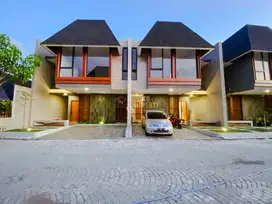 RUMAH SIAP HUNI 2 LANTAI , DEKAT BANDARA ADI SUCIPTO, DI MAGUWO