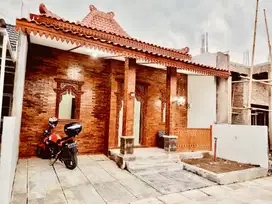Rumah Cantik Paduan Clasic dan Modern Etnik Unik Joglo Dekat Jln Raya