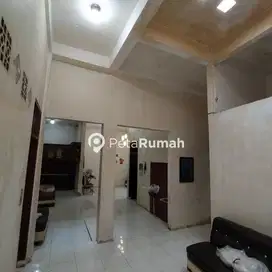 DIJUAL VILLA JALAN BRIGJEND KATAMSO KOMPLEK SUBUR INDAH   (VERA&DEWI)