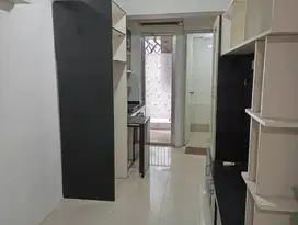 DISEWAKAN 1 KAMAR FURNIS LANTAI RENDAH APT BASSURA CITY