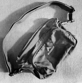 Tas selempang Eiger original