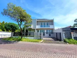 Dijual Rumah Baru Taman Puspa Raya Citraland New Modern Surabaya Barat