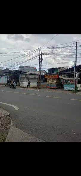 di jual tanah 300 meter SHM di jln raya utama sawangan