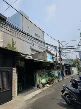 Rumah Tua 10x16 Gelong Baru Selatan Tomang Jakbar carpark Selatan n999