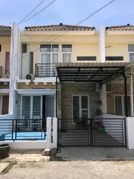 DIJUAL RUMAH GREEN LAKE WONOREJO RUNGKUT SURABAYA RON.A1655