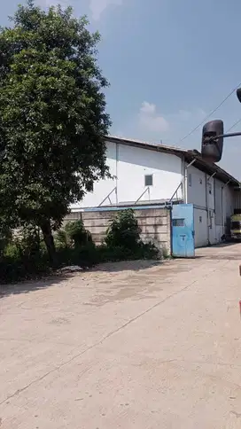 Di jual tanah dan bangunan gunung Putri bogor