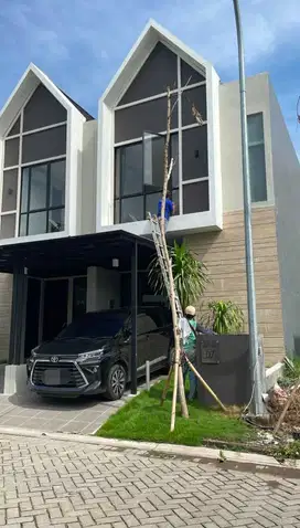 RUMAH 2LT TYPE ATHENA DI NORTH WEST PARK CITRALAND, SURABAYA BARAT