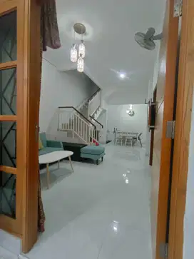 Rumah Cantik di Practical House Sawangan Dekat Modern hill Pondok Cabe