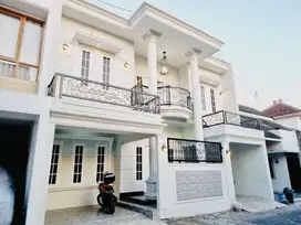 Rumah Baru Mix Modern Clasic 2Lt Mewah Dekat Ke Mall Luwes Gentan