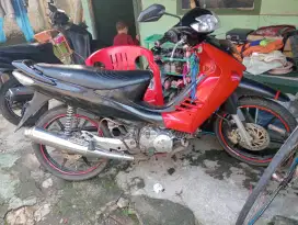 Suzuki Shogun 125 R